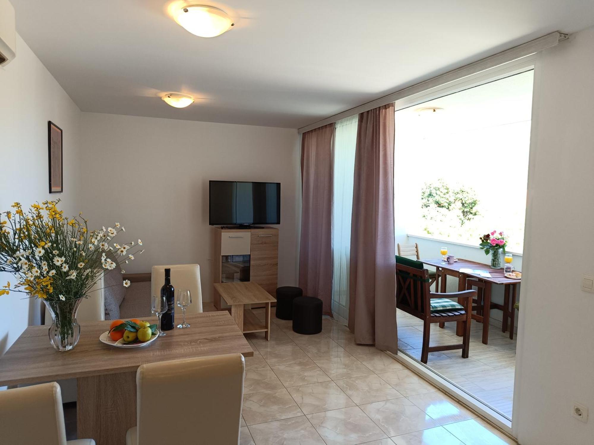 Apartment Maurora ザトン エクステリア 写真
