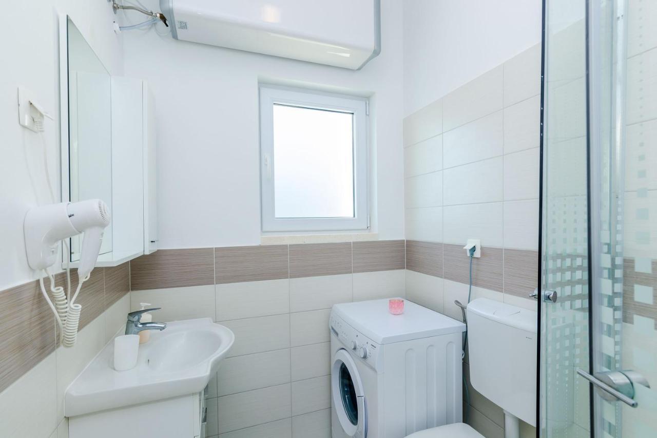 Apartment Maurora ザトン エクステリア 写真