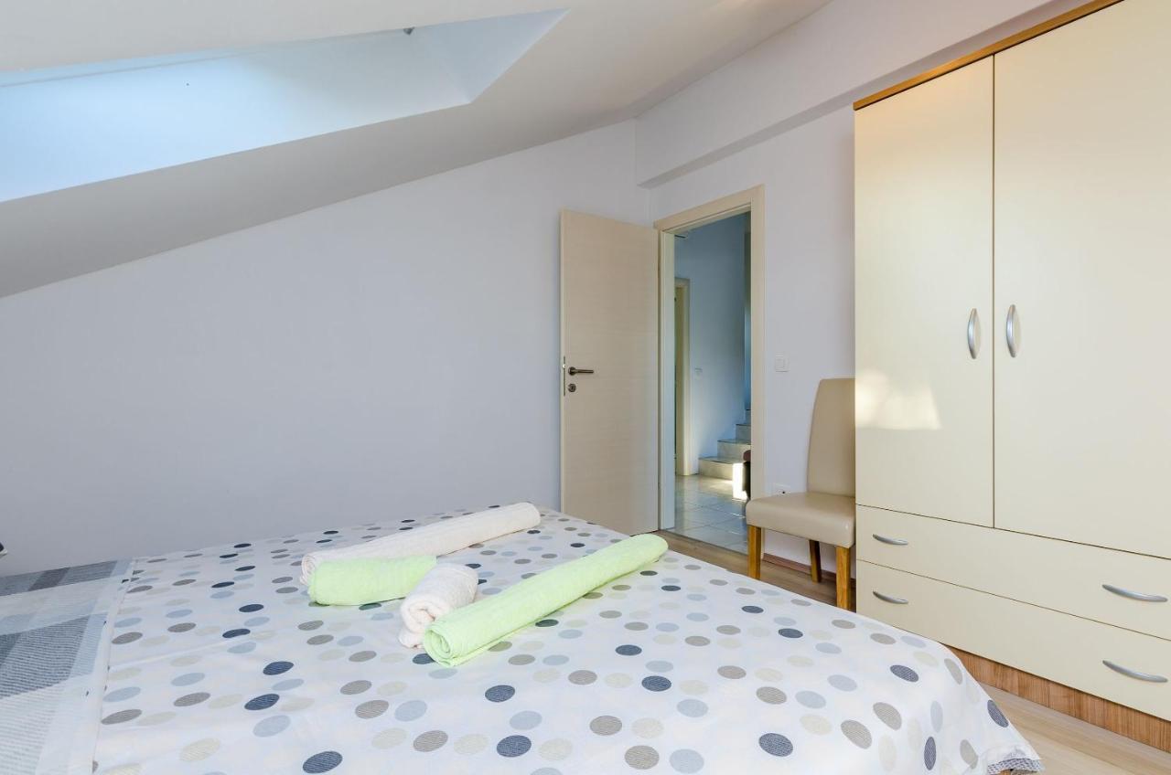 Apartment Maurora ザトン エクステリア 写真