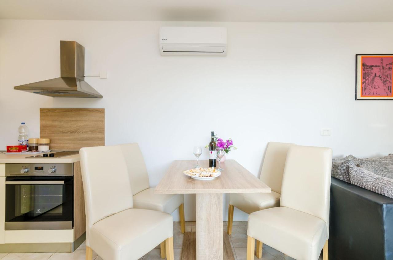 Apartment Maurora ザトン エクステリア 写真