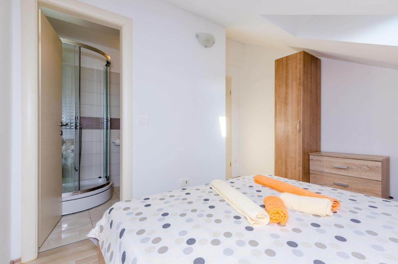 Apartment Maurora ザトン エクステリア 写真